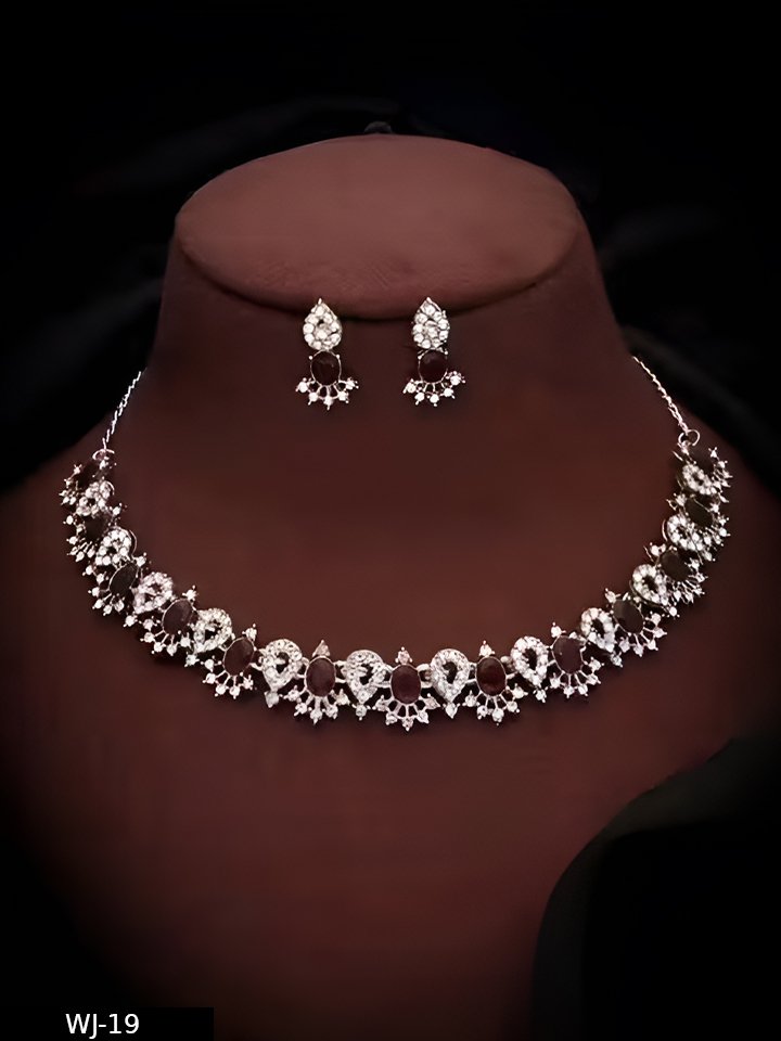 JWELLERY LAUNCHING ANOTHER DESIGN OF OXDIES JWELLERY 1 NECKLACE WITH 1 CUTE EARINGS - Image 4