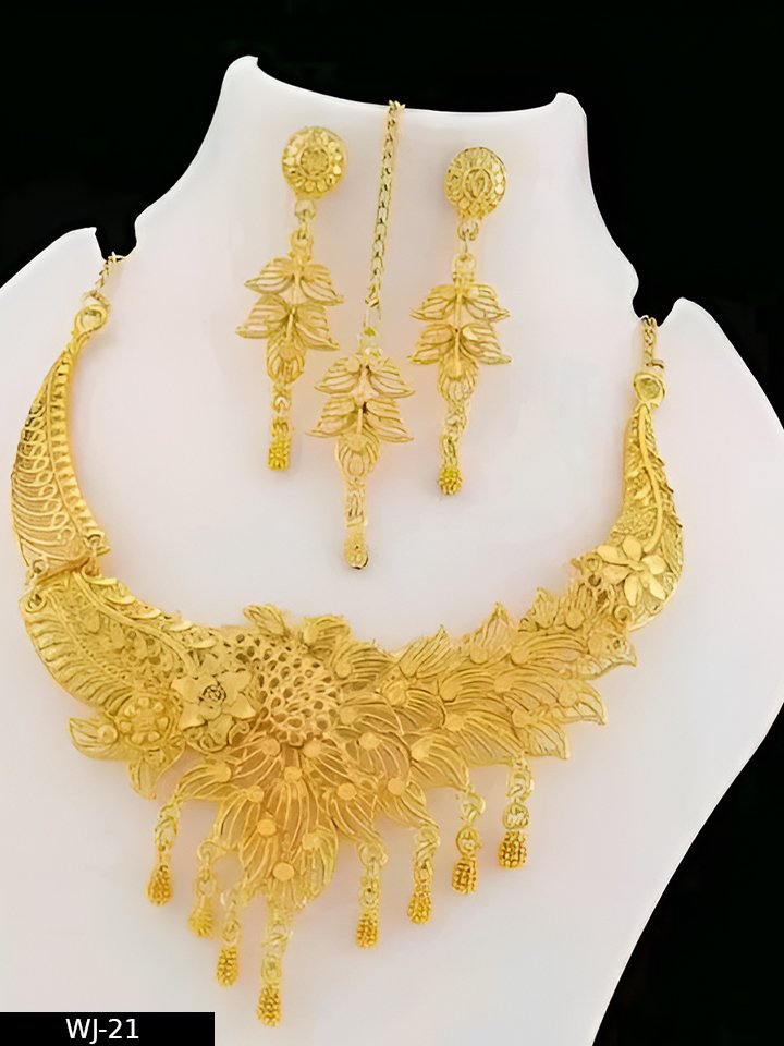 GOLD PLATED TRADITIONAL JEWELLERY SET FOR WOMEN AND GIRL - Image 2