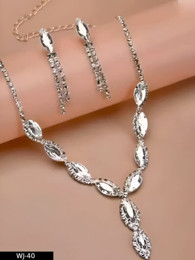 Silver Jewelry Set Use For Woman And Grils