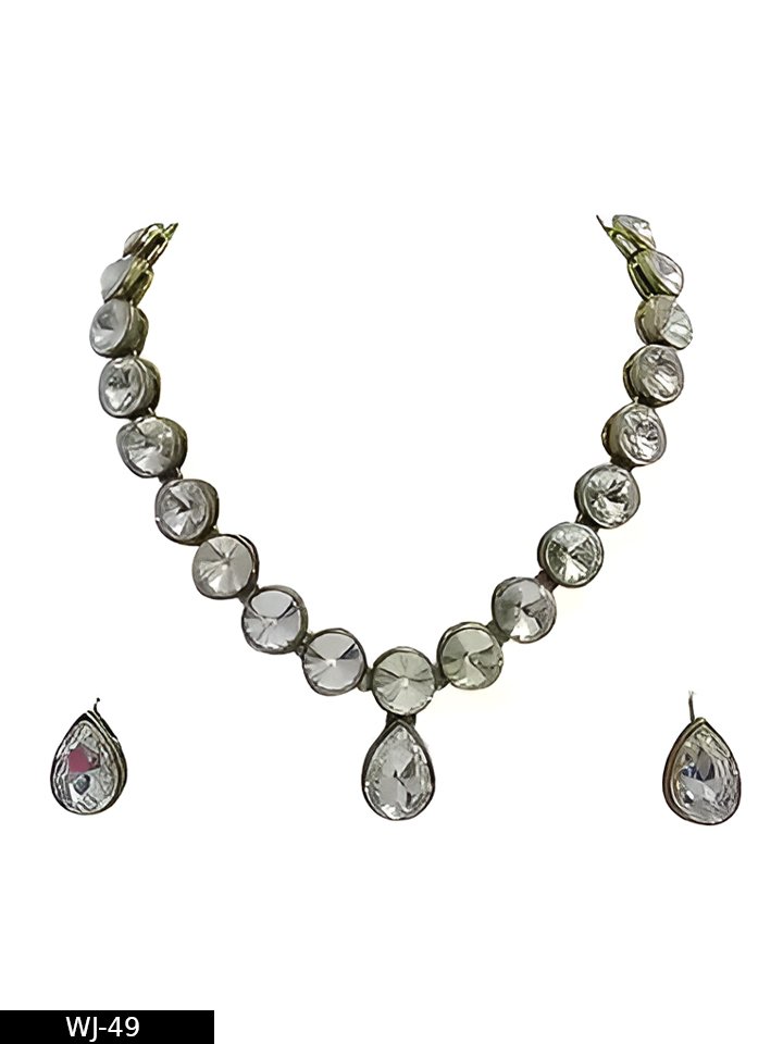 Women's Alloy Gold Plated Jewellery Set - Image 2